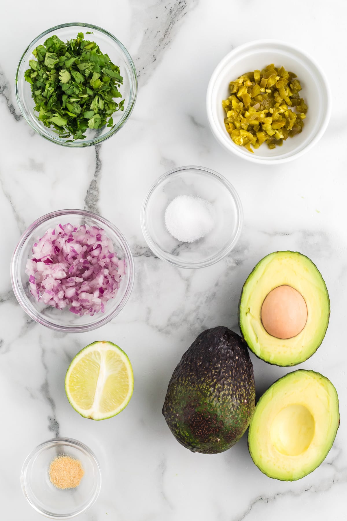 ingredients for homemade guacamole without tomatoes.