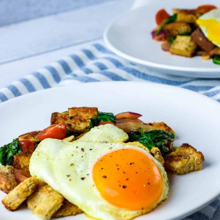 Mediterranean Breakfast Panzanella (One-Pan Vegetarian)